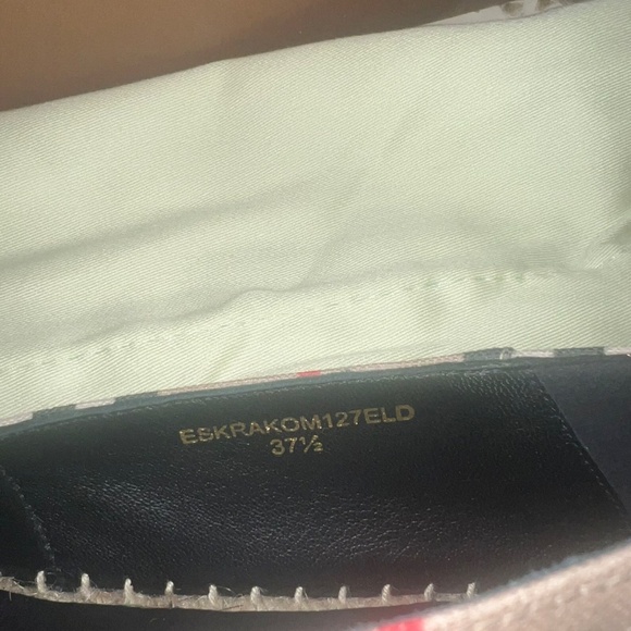 Shoes - Picture 3 of 4